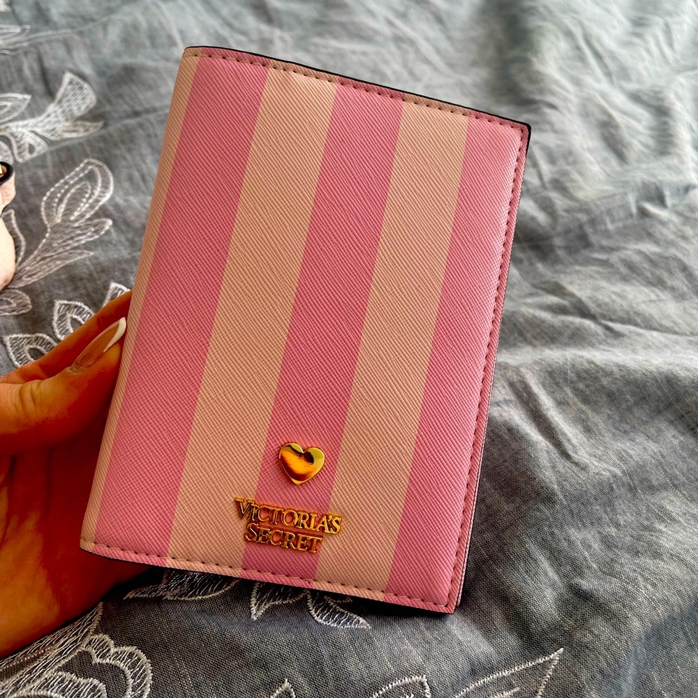 Victoria’s Secret passport holder